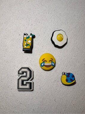 CROCS Jibbitz Yellow Emoji, Egg, Drink, Number and Snail Shoe Charms